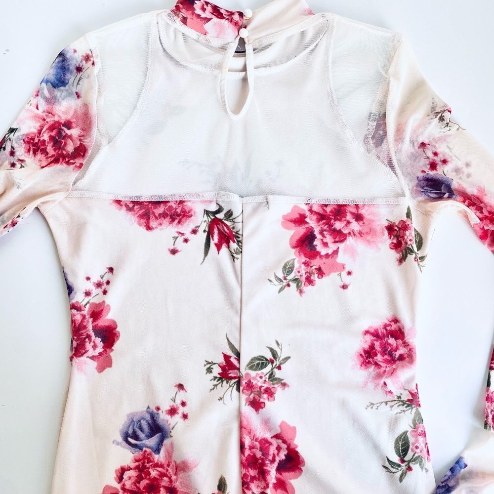 Beautiful Floral Midi Dress🌸 - Picture 4 of 6